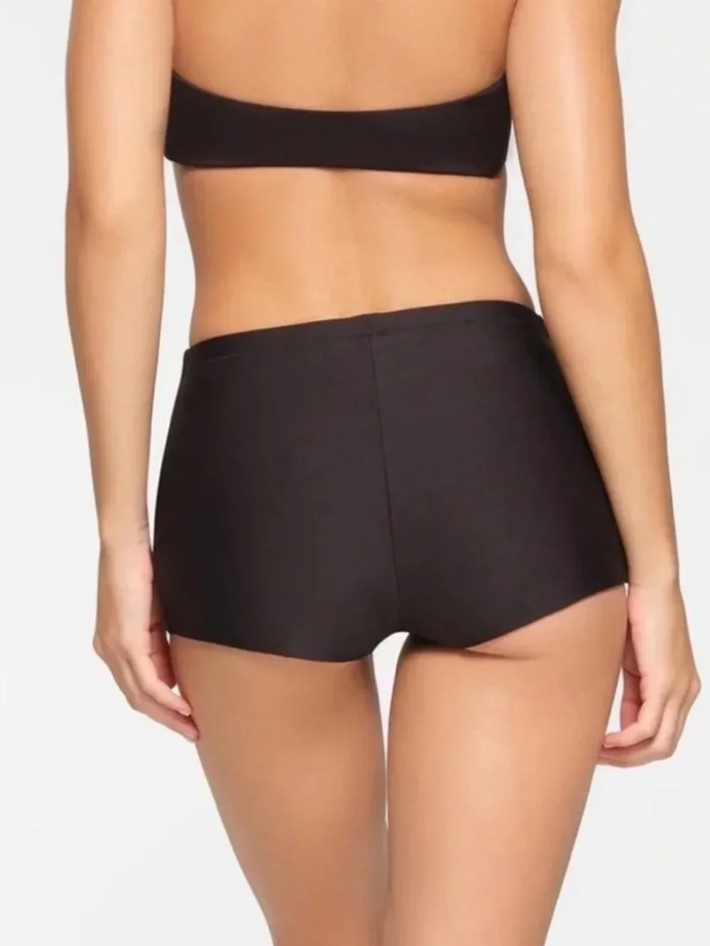 🌸 SKIMS Recycled Swim Cut Out Mid Waist Short | Onyx | XS | NWT 🏷️